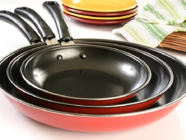 Đắp lá bắp cải lên chân: Cách chữa bệnh gút, đau xương khớp vô cùng hiệu quả - Ảnh 3.