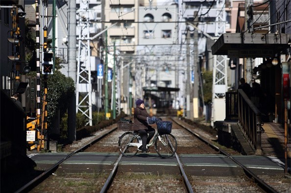 Tokyo loay hoay khoi phuc he thong tau dien cua the ky truoc hinh anh 2
