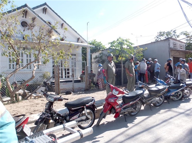 tien giang: cu ong nga quy ben thi the day mau cua vo va con trai hinh anh 1