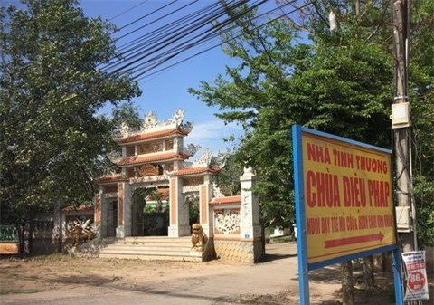 Chùa chiền, từ thiện, cô nhi viện, mồ côi