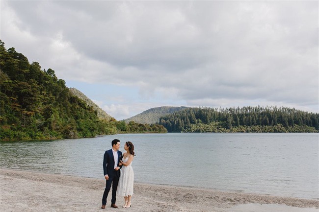 Tình yêu rượu gạo Soju không cưa cũng đổ với soái ca Hàn và hôn lễ đậm chất Việt cùng nón lá và hoa đá - Ảnh 4.