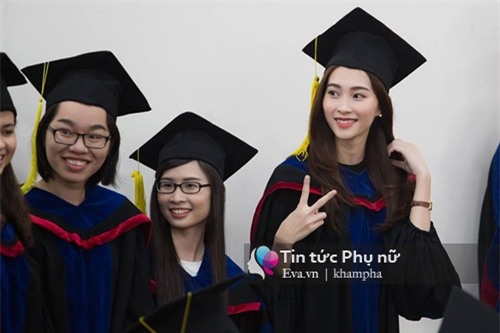 hh thu thao ke chuyen qua khu trong ngay nhan bang tot nghiep dai hoc - 5