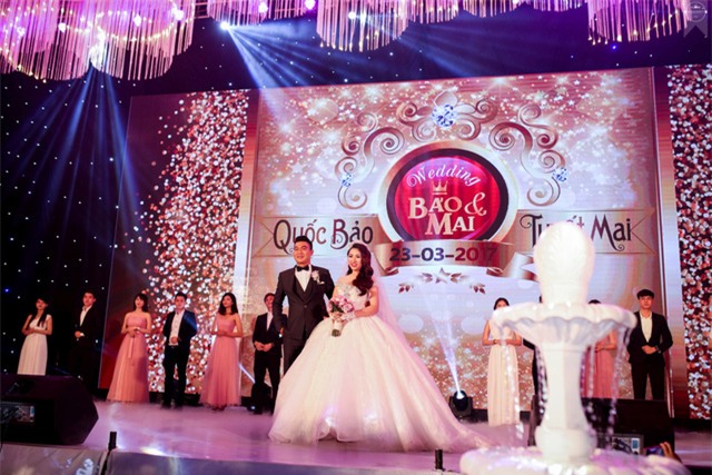 Nữ đại gia Bình Phước hóa công chúa trong đám cưới 6 tỷ đồng với bạn trai 7 năm - Ảnh 1.