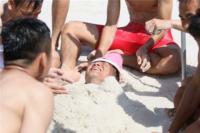 U20 Viet Nam thoai mai vui dua o khu nghi mat 5 sao hinh anh 6