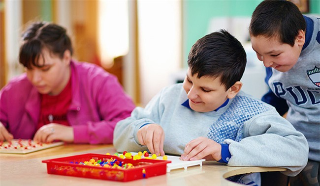 10 điều những đứa trẻ mắc chứng tự kỷ mong cả thế giới biết về mình - Ảnh 2.