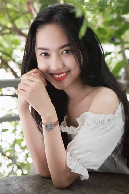 Thuý Vi khoe đi làm lại 19 cái răng với giá 250 triệu - Ảnh 1.