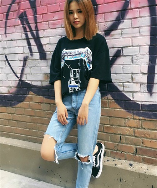 Mặt trái của lối sống ảo trên Instagram: Mỹ nữ chuyên xin tiền bố mẹ sắm áo quần hàng hiệu - Ảnh 6.