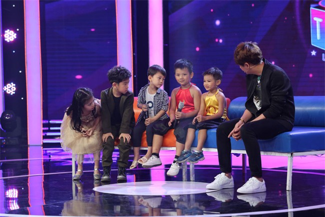 Ai cũng choáng váng trước bé 5 tuổi xinh xắn diễn hài cực duyên này! - Ảnh 18.