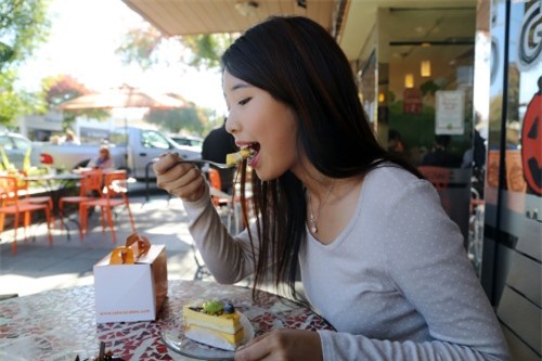 8 diem tuong nhu xau xi cua chi em hoa ra lai quyen ru khong tuong trong mat phai manh - 6