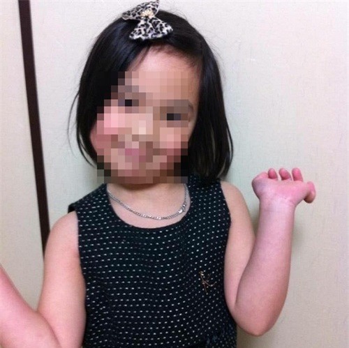 Người dân nơi bé gái Việt Nam mất tích sinh sống: Lo sợ khi để cái đi học một mình - Ảnh 1.