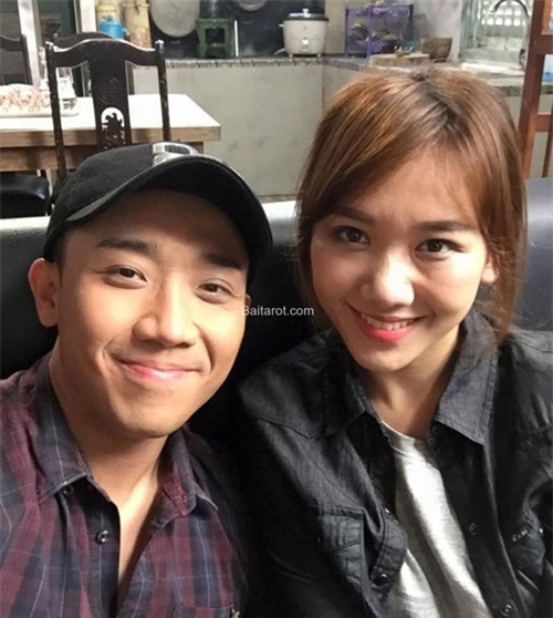 choang voi anh tran thanh, hari won chup cho nhau hinh anh 6