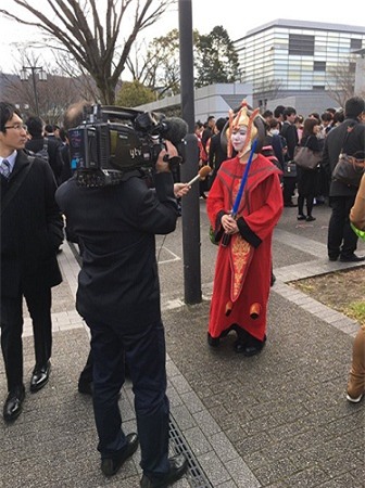 "Hết hồn" với lễ tốt nghiệp độc đáo nhất thế giới - 10