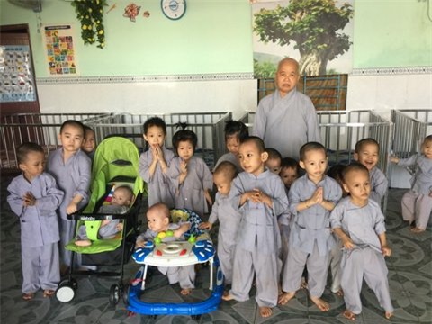 Cô nhi viện, chùa chiền, đi tu,chùa Bồ Đề