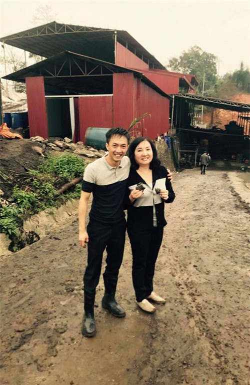 Cường Đôla ngồi ca-nô sang chảnh, cô đơn trên biển vắng - 4