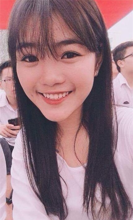 Nhan sắc xinh đẹp của nữ sinh 17 tuổi vừa đăng quang Ngôi sao Việt Đức - Ảnh 3.