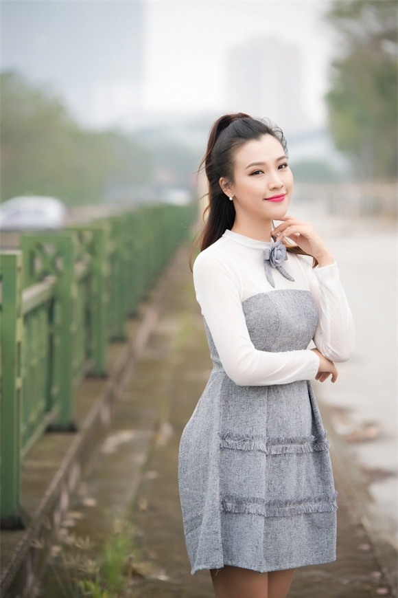 Á hậu hoàng anh,hoa hậu phụ nữ việt nam,hoàng oanh tươi trẻ