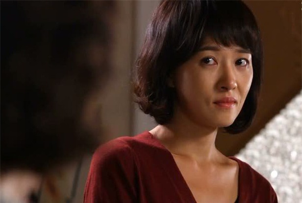 Cú lừa ngoạn mục của gã trai trẻ và đòn phản pháo của gái già - Ảnh 1.