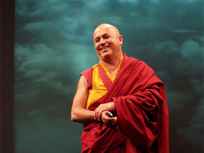 Người hạnh phúc nhất thế giới tiết lộ bí quyết sống: Tập 10-15 phút/ngày và ăn từ bi - Ảnh 1.