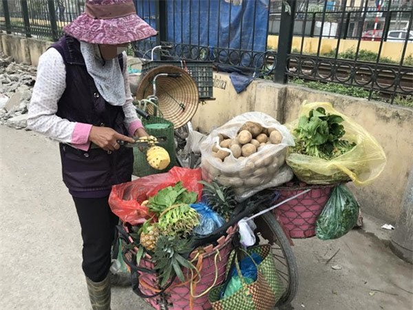 nuôi gà, nuôi lợn, cơm thừa canh cặn, tiết kiệm, Hà Nội,