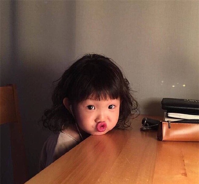 tron bo kieu toc xinh-doc-la ma hai huoc, me nen cat thu cho be gai it nhat mot lan - 4