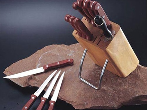 nhieu nguoi cu quen tay cat dao keo the nay thi chi co om yeu dat deo den het doi - 1