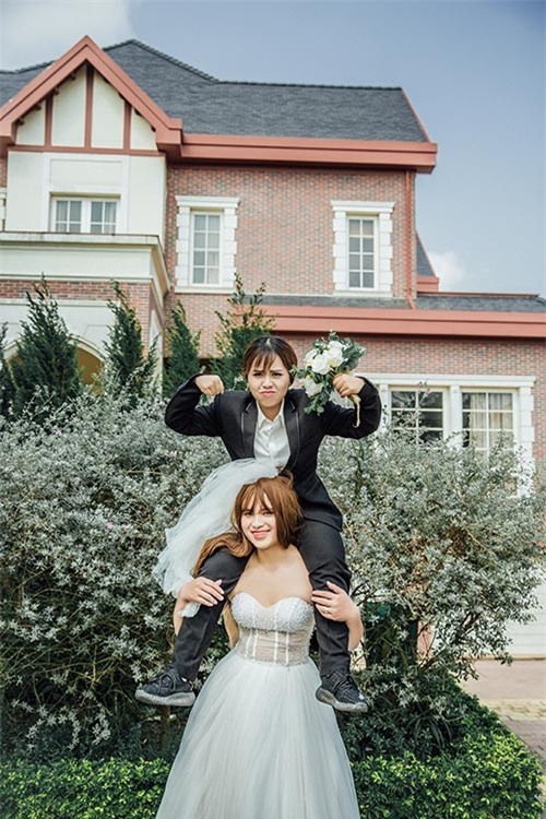 9x bat chong mac vay cuoi, ket qua “cam nin” vi chu re con xinh hon ca co dau - 5