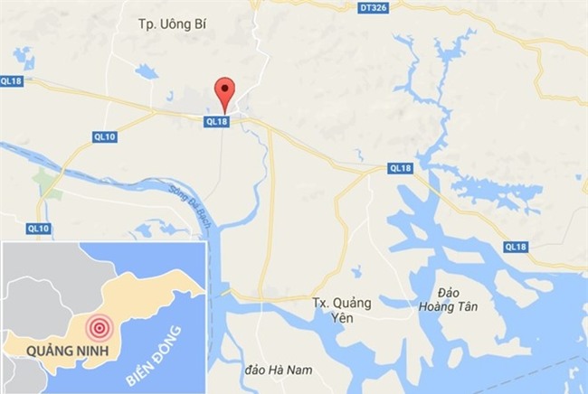 Camera ghi hinh 2 thanh nien nghi giat trang suc tren pho hinh anh 1