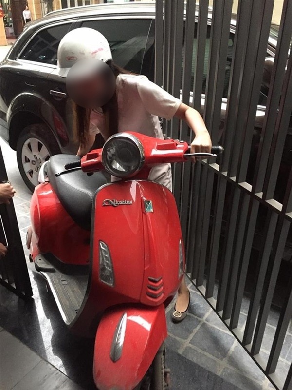 Cái giá quá đắt cho một lần đỗ của chiếc xe bạc tỷ - Ảnh 2.