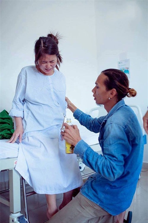 chiec cau thang cau vong va cau chuyen vo chong "giau - ngheo" khien nhieu nguoi cam dong - 5