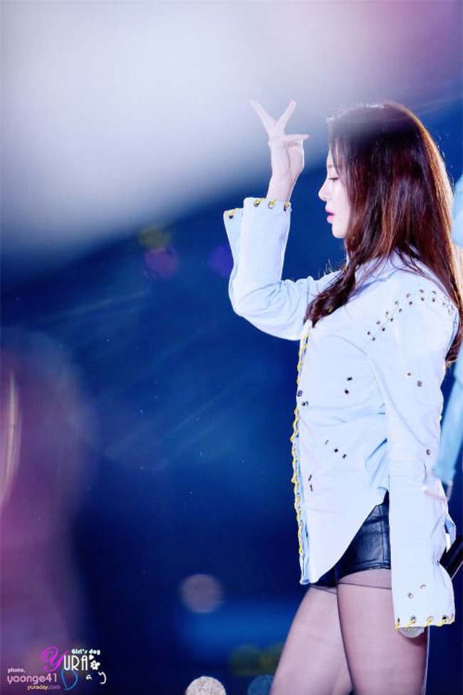 vu dao sieu quyen ru cua nu ca si co "chan dai" 10 ty hinh anh 25