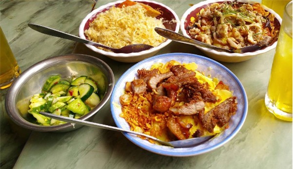 8 quán xôi tuy bình dân nhưng ngon hớp hồn người Hà Nội - Ảnh 24.