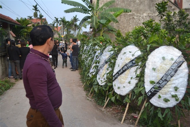 xot xa tang le be gai nguoi viet bi sat hai o nhat luc nua dem - 16