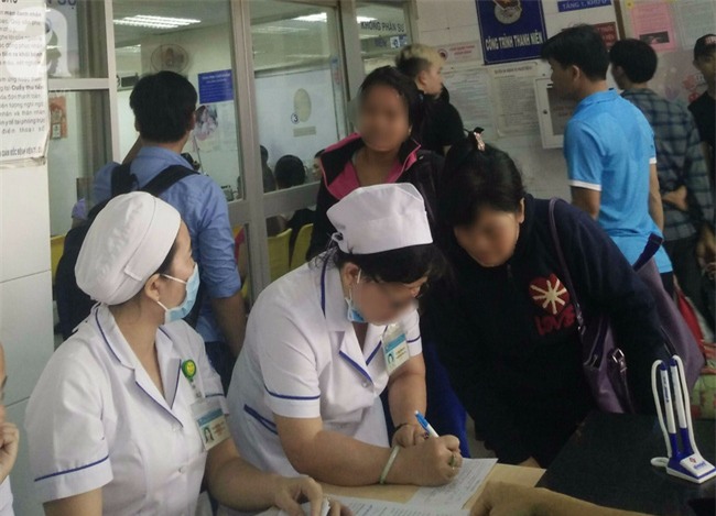 Bà ngoại bé gái 10 tuổi bị xâm hại đến mang thai: Đi giải quyết cái thai mà nó cứ tưởng được đi chơi - Ảnh 5.