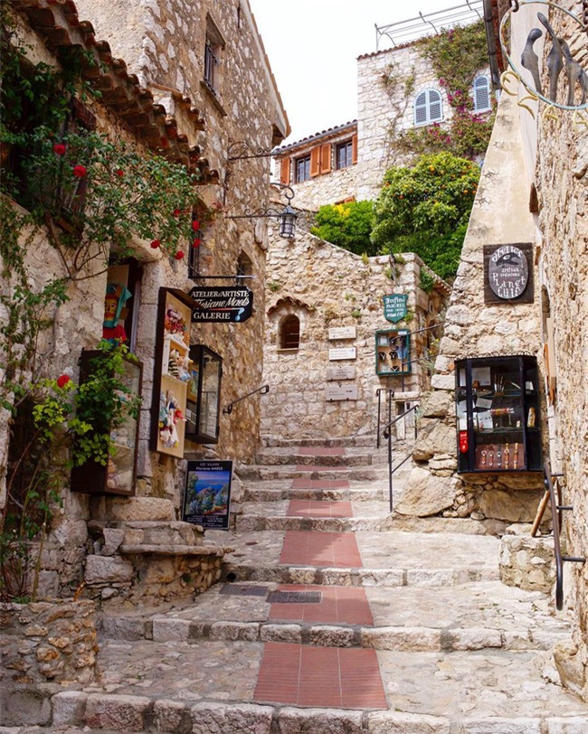 10 ngôi làng đẹp như thiên đường dưới hạ giới của nước Pháp - Ảnh 23.