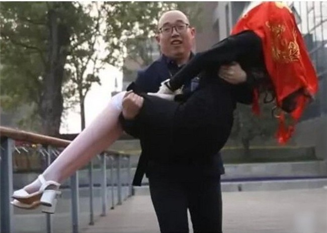 búp bê tình dục, người máy, vợ