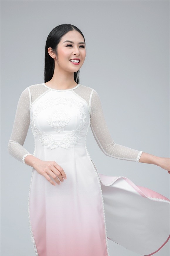 Hoa hậu ngọc hân,hoa hậu việt nam 2010,ngọc hân diện áo dài