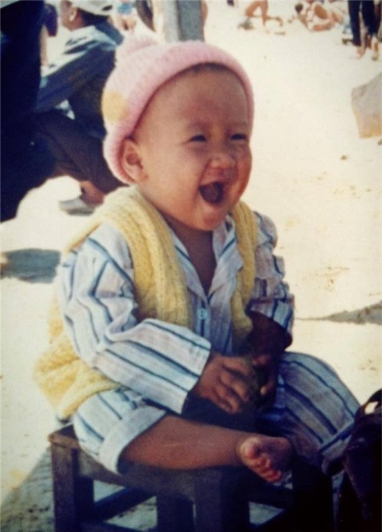 Mỗi khi nhìn hình của MC Trấn Thành, phải nói nụ cười luôn là điểm ấn tượng nhất trên gương mặt anh. - Tin sao Viet - Tin tuc sao Viet - Scandal sao Viet - Tin tuc cua Sao - Tin cua Sao