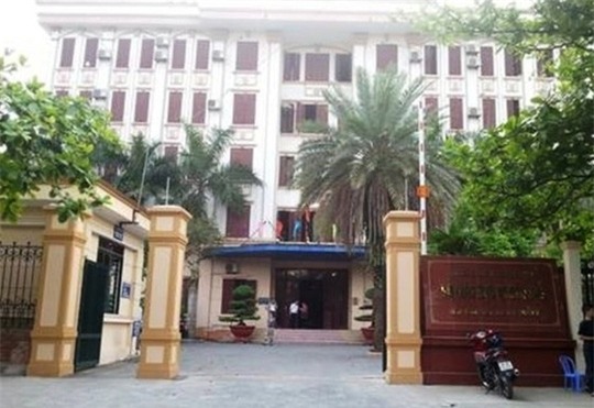
Sở Giáo dục và Đào tạo tỉnh Thanh Hóa, nơi tiếp nhận 3 giáo viên chưa báo cáo Chủ tịch UBND tỉnh
