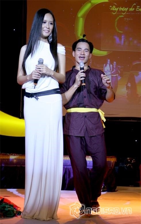 sao việt, sao việt chụp hình cùng fan, sao việt bị dìm hàng, sao việt mất điểm, sao lộ hàng