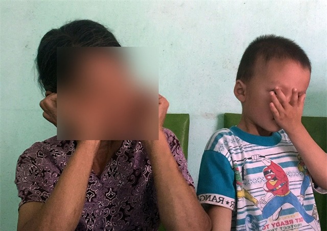 Bà Tr. kể lại sự việc. Ảnh: Tâm Trí