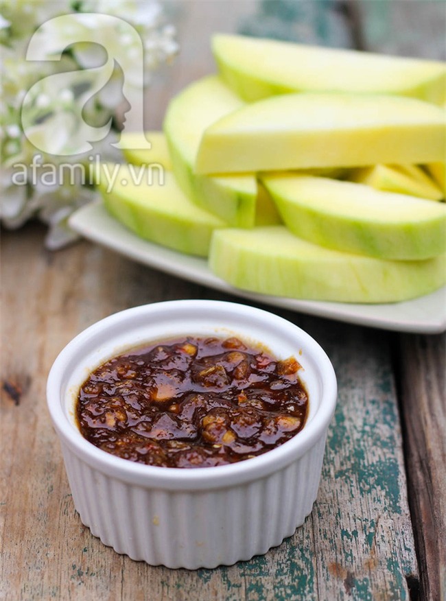Xoài xanh phải chấm mắm me mới đúng xu hướng, bạn đã biết làm mắm me chấm xoài chưa? - Ảnh 12.