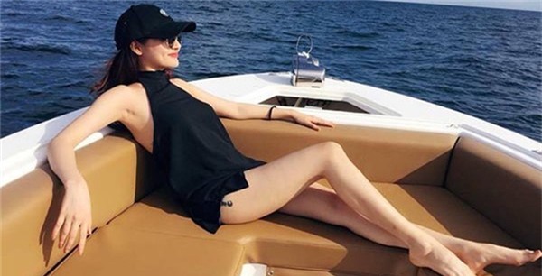 Những lần gợi cảm “đẹp rụng rời” của Bảo Anh