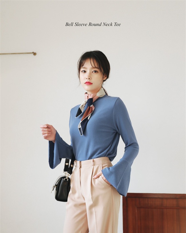 Chỉ cần 7 mẫu áo phông sau là đã đủ để các nàng chưng diện trong tiết trời nắng đẹp thế này - Ảnh 20.