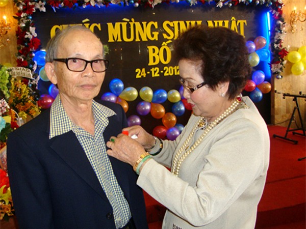 Bố mẹ Hoài Linh: 50 năm sống chung chưa một lần cãi nhau! - Ảnh 5.