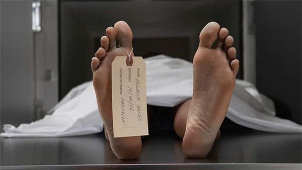 Mở quan tài nhìn mặt người chết lần cuối, gia đình phát hoảng nhận ra không phải người thân của mình - Ảnh 2.