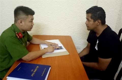 Vi sao 2 sieu trom vu dam thung lop Fortuner lay 1,6 ty sa luoi? hinh anh 3