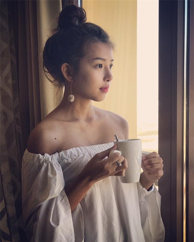 ban gai 9x cua phan manh quynh, quang le qua "boc lua" hinh anh 6