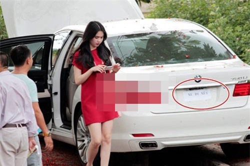 sao việt, ngọc trinh, ngọc trinh mua siêu xe, bộ sưu tập ô tô của ngọc trinh, ngọc trinh đi siêu xe