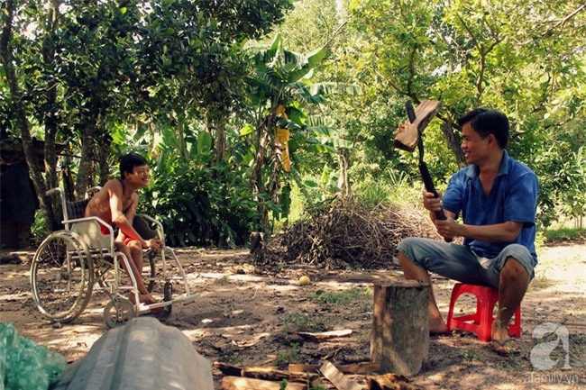 Người chồng trốn sinh con để có thời gian chăm sóc mẹ bệnh, cháu tật nguyền của vợ - Ảnh 6.