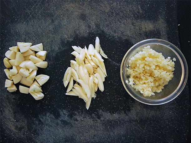 3 tuyệt chiêu chế biến để món rau xanh mướt mát, thơm ngon như nhà hàng - Ảnh 2.